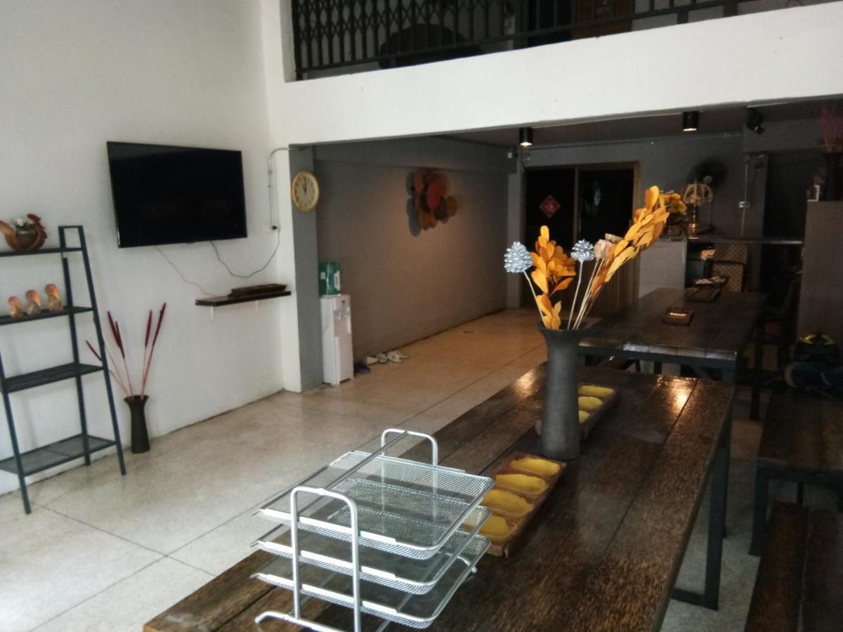 The 25 Hostel Hat Yai Exterior foto